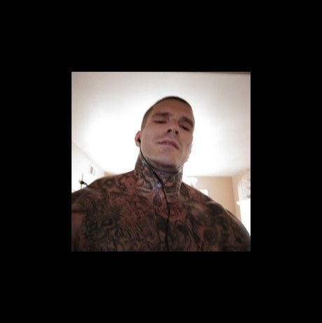 Maniac Wes pornstar naked pic