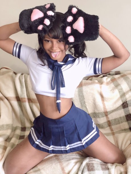 amina_ model nude pic