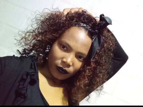 kathiusk 1 star nudes pic