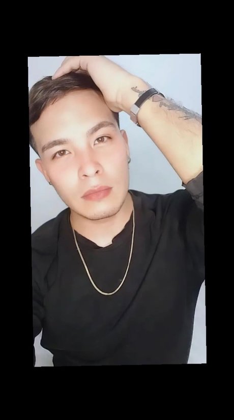 Roger delgado naked model pictures