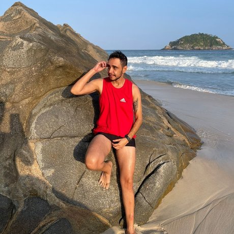 Robert Prada pornstar nude pictures