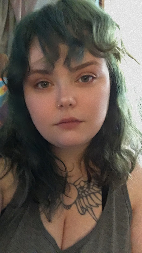 Poisoned Hopeless Sleeping Beauty adult star picture