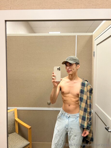 Martin Urzua star pornographic pic