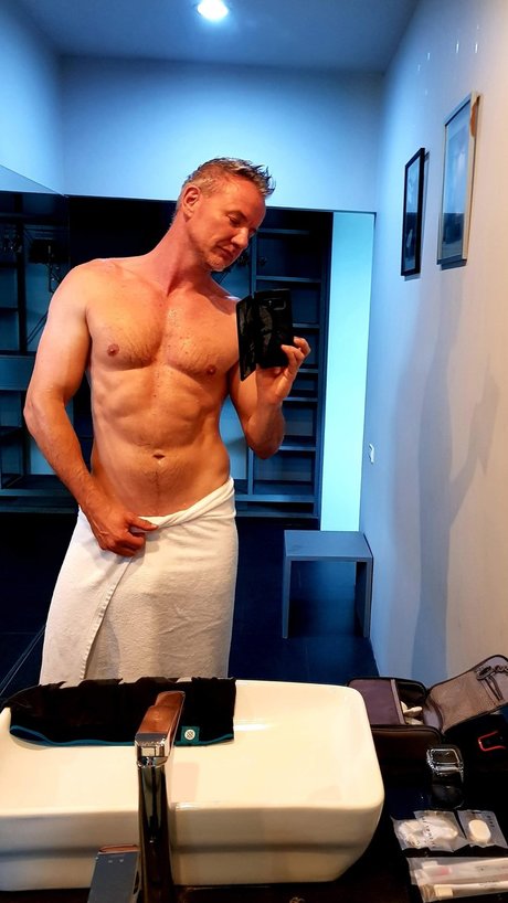 Martin B_ model hd pictures