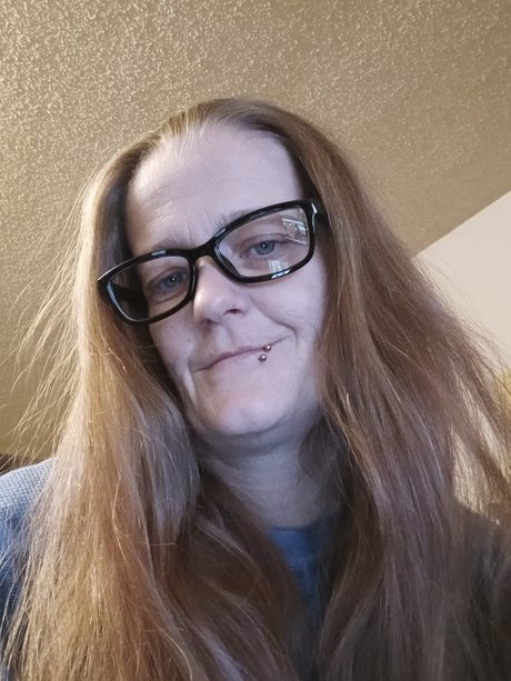 Serena bath time perfect model photos