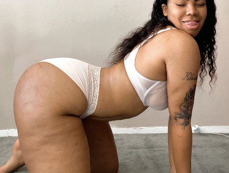 Panda_ sexy model pictures