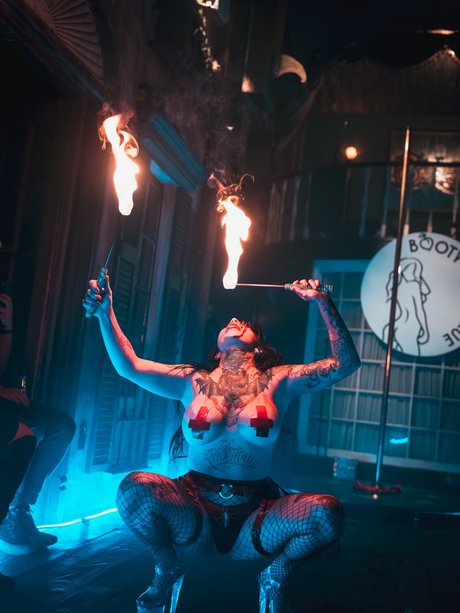 Marilyn Jane model beautiful img