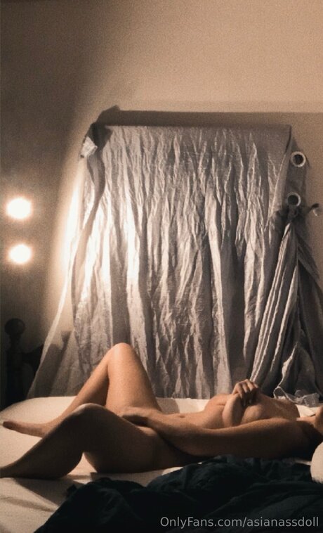 Asian chick_ sex model gallery