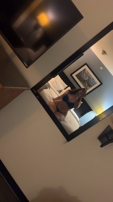 Baby Blue Viper nudes star image