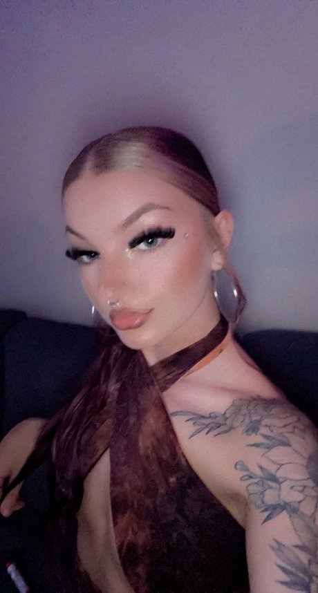 Babiiichanel art star images