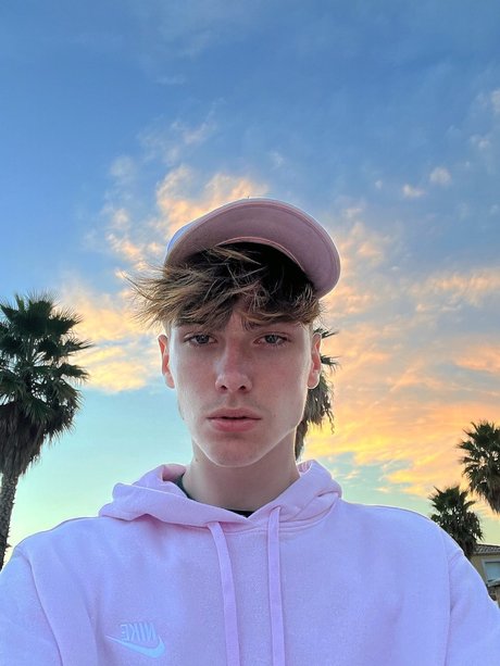 Maxence erotic actress pic