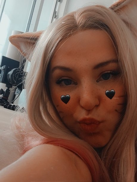 _nani on indefinite leave_ star pornographic photos