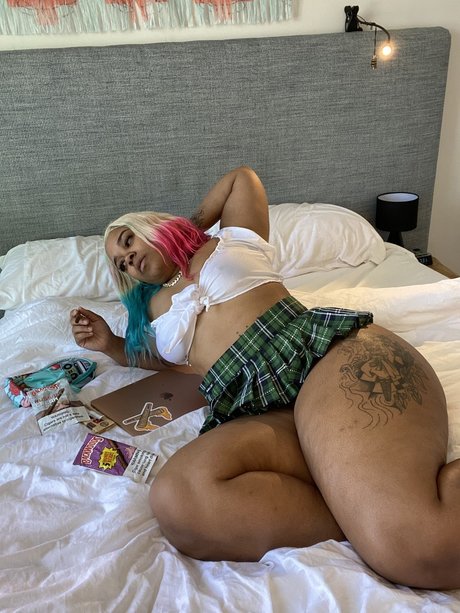 Harley Quinn k erotic actress pictures