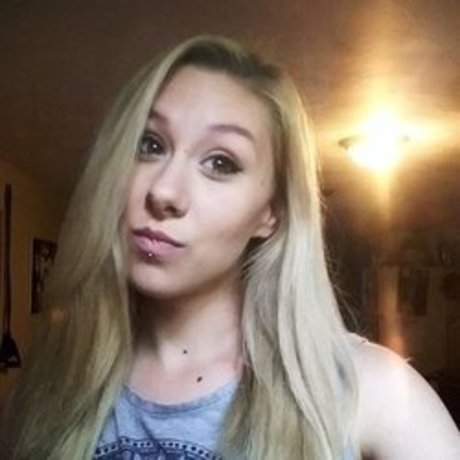 Ellie Bellie porn star archive