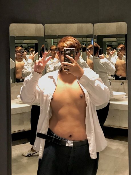 Bear Top BKK model xxx pictures