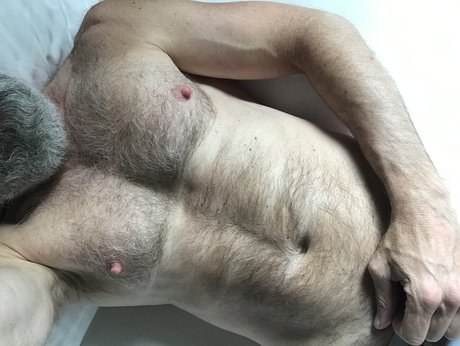 mature hairy art model archive