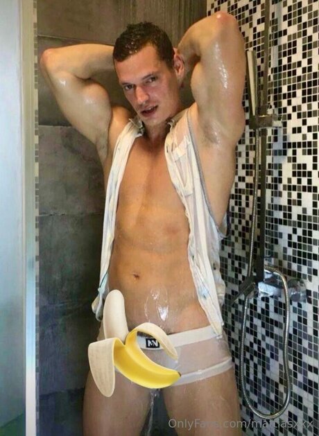 MAT AS URIBE model perfect img