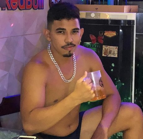 Matheus Teixeira model top pic