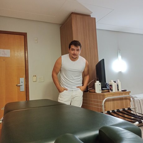 Massagista Parrudo nice model image