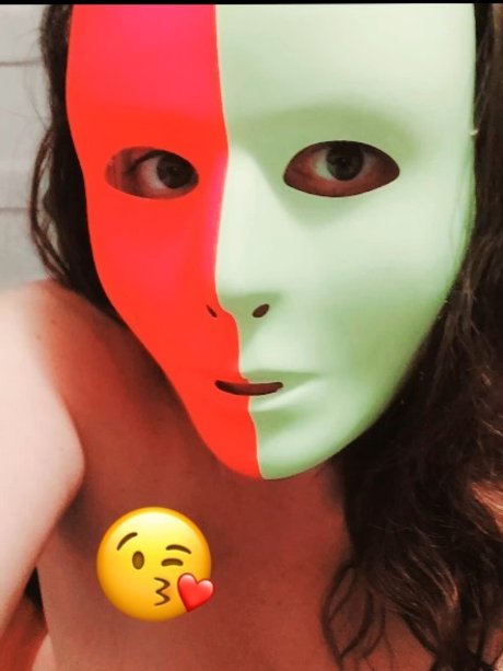 XxMaskUpBittyxx pornstar nudes photo