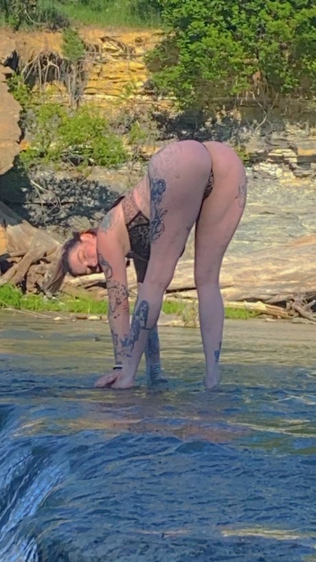 MaryJayne pornstar beautiful img