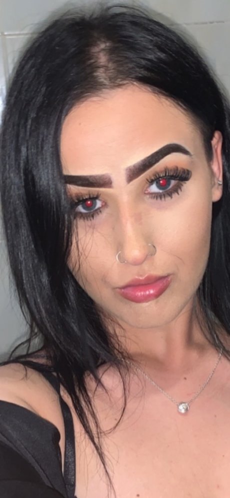 Megan leanne star sexy pic