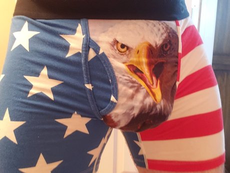 BlackCreekFreak star naked images