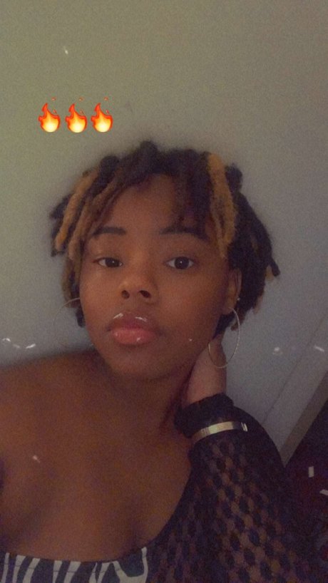 Blasian Queen sex model image