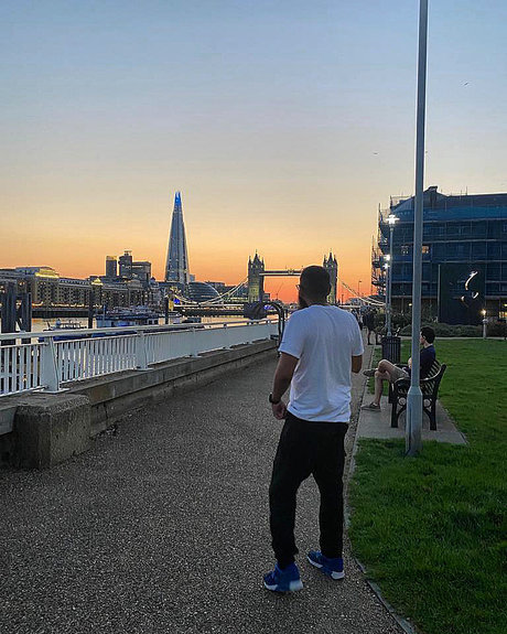 MebzTing hd pornstar photo