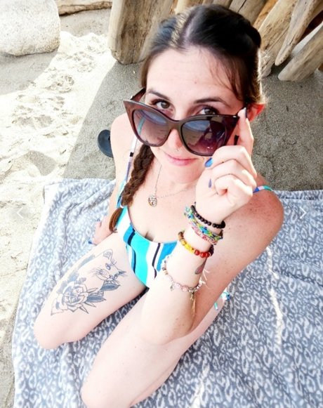 Miss May Hotwife_ xxx actress photos