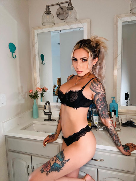 Mayara Lopes_ pornstar art galleries