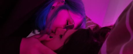 MAXXIE DAMAGE naked model pictures