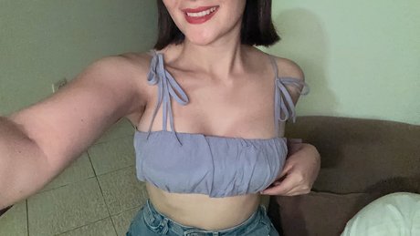 Merly Estela hd actress galleries