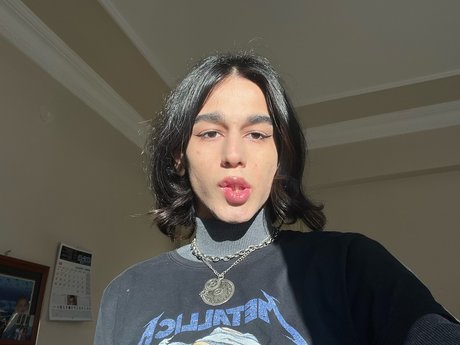 Crykitty pretty actress photos