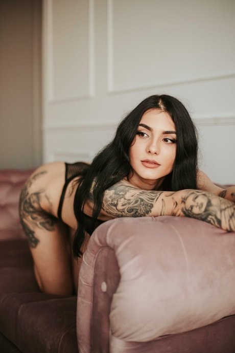 MeowLAV model nice photos