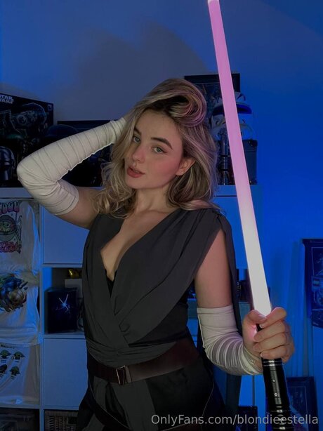 Stella Ray sexy model pictures