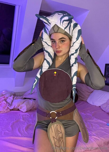 Stella Ray model xxx picture