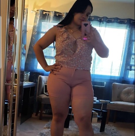 La Mu eca De Oro model high quality picture