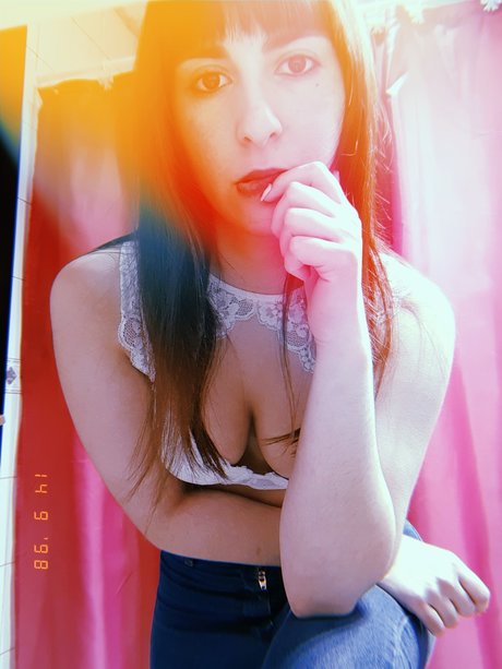 Beel_ pretty actress img