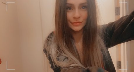 Corinne model sexy photos