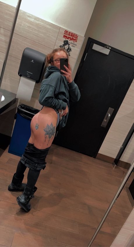 Hilta art actress pic