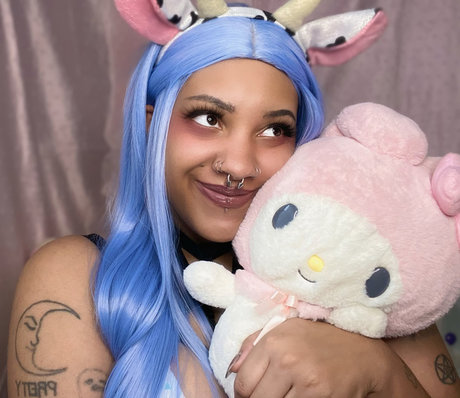 angelguts666 free_ star naked image