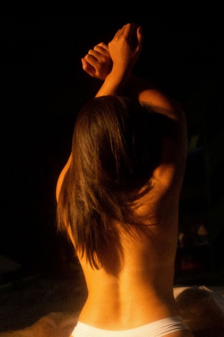 Melek model nude archive