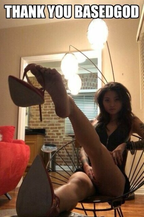 Mae Col sex model gallery