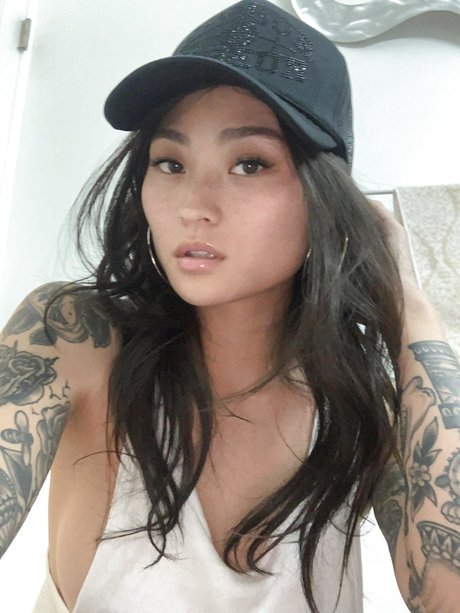 swinger milf onlyfans porno archive