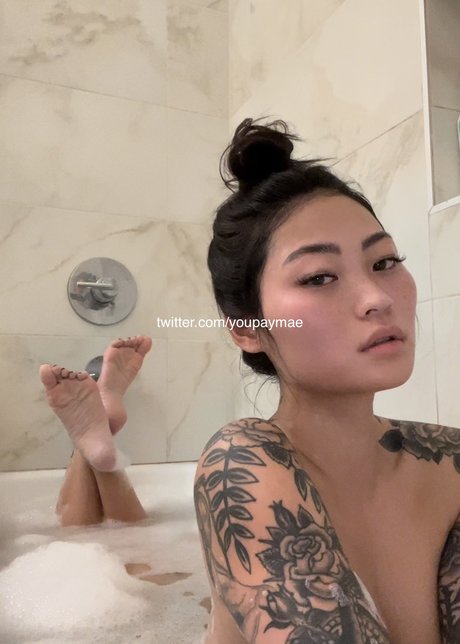 Mae Col nice actress images