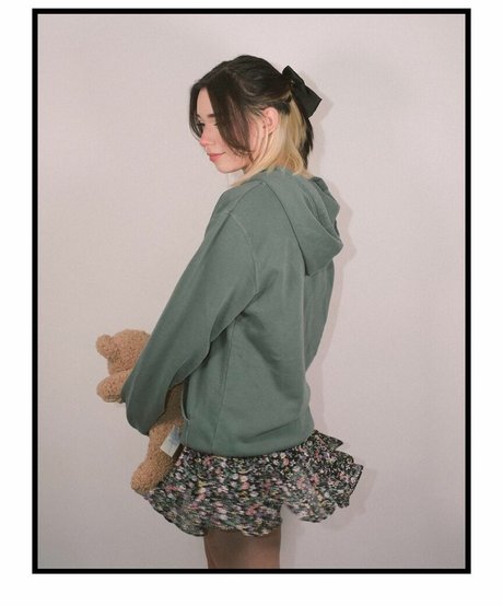 shelbygraces naked model picture