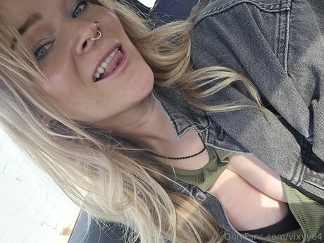 Vixyy64 model best pictures