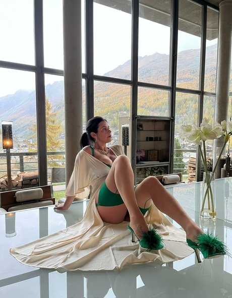 feetwonders 1 sex model image