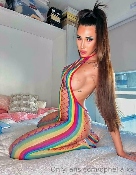 ophelia xx pornstar pretty photo